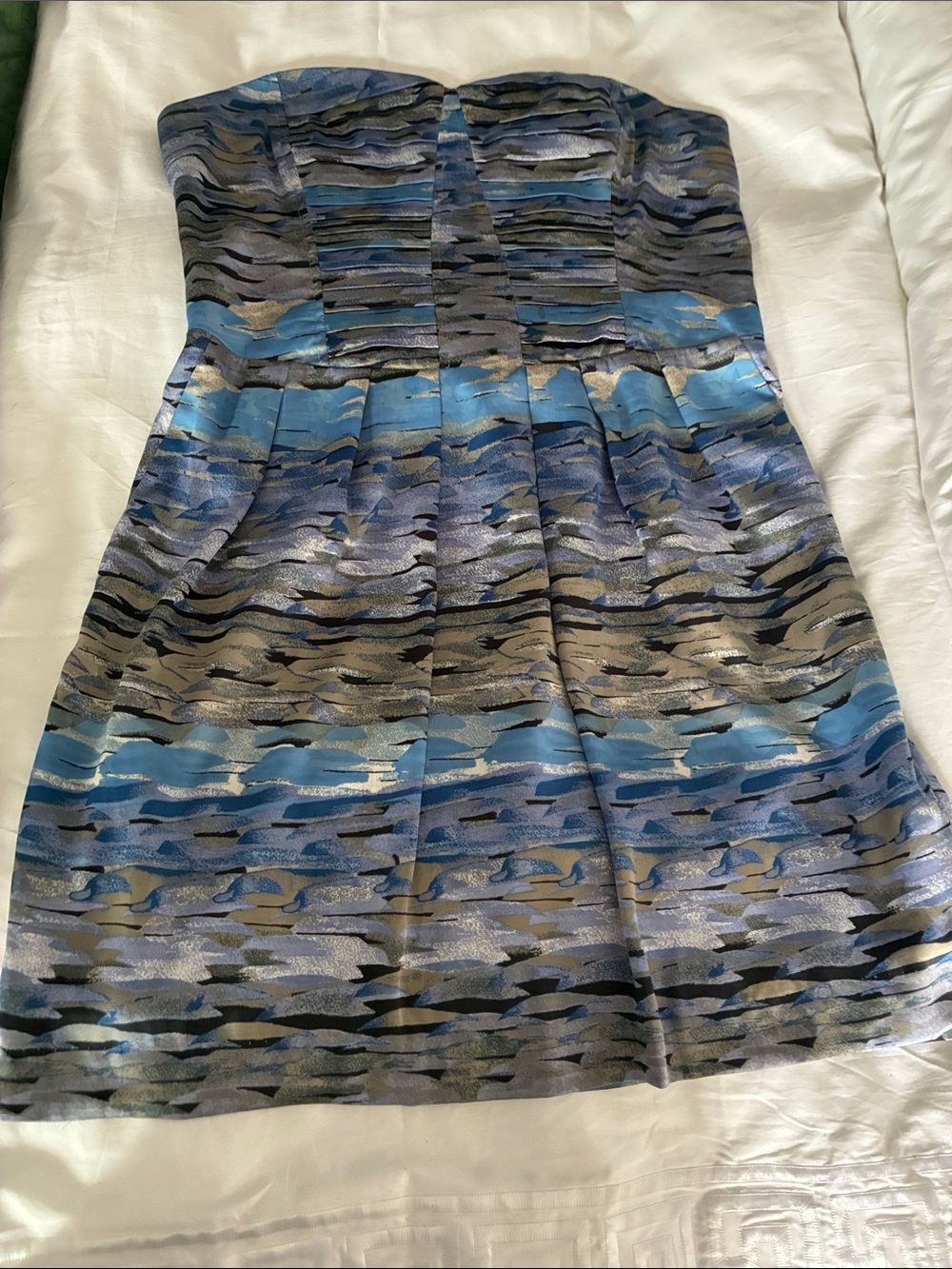 BCBG Generation Strapless Mini Dress – abstract wave-inspired print